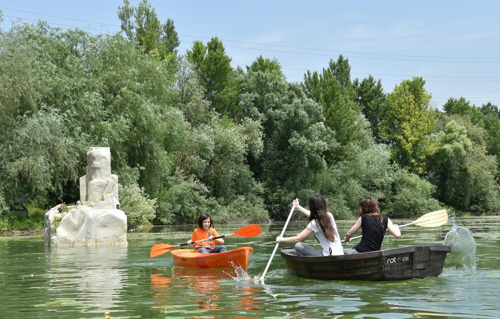 Rakitje Zagreb Camp Bungalows מראה חיצוני תמונה